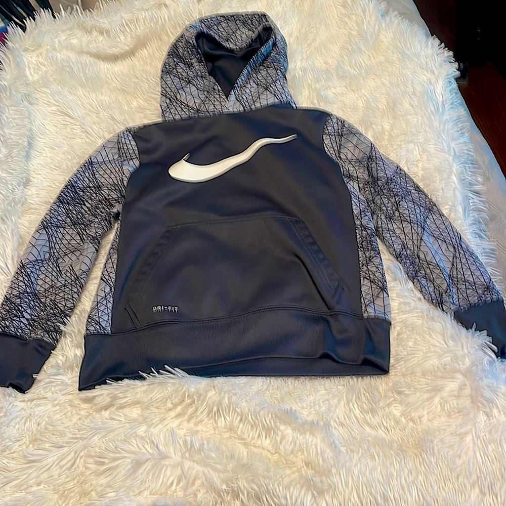 Nike Boys Hoodie Dry Fit Small